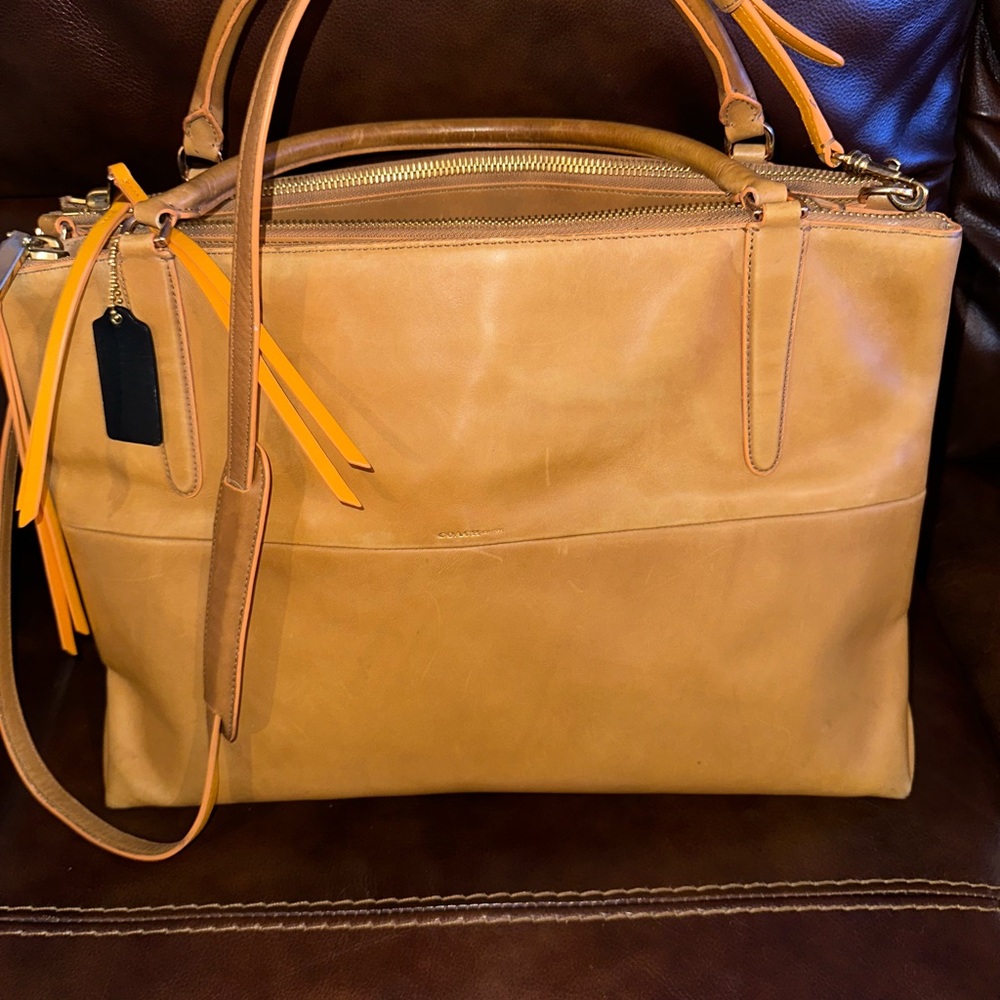 Coach Tan Briefcase 💼